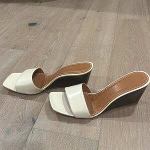NWOT - Staud Cream & Wood Wedge Heels - 40